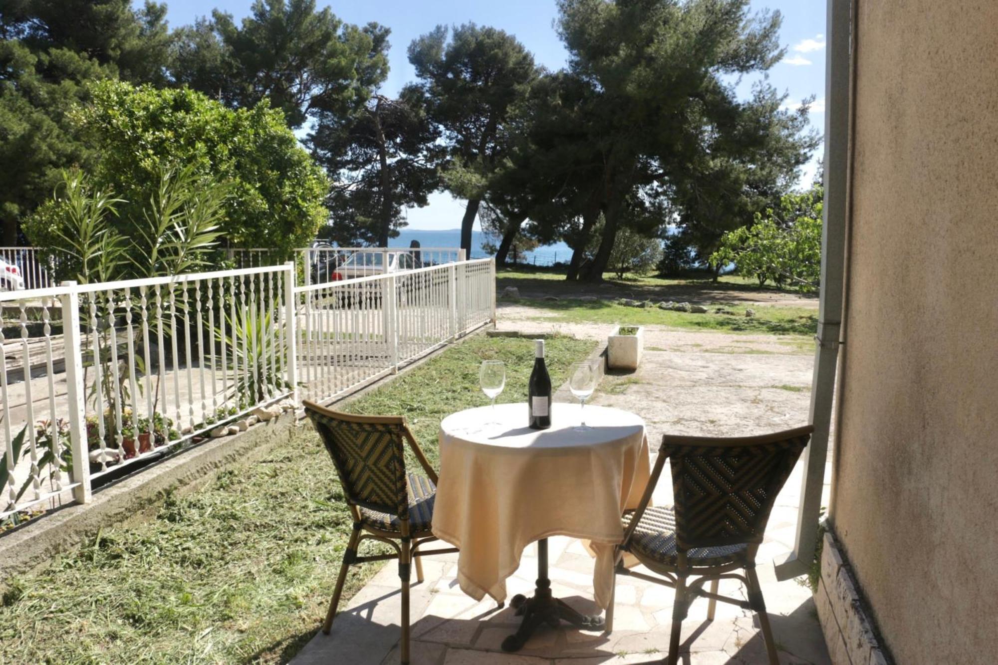 Beachfront Apartment Drazen, With Garden And Parking Split Extérieur photo