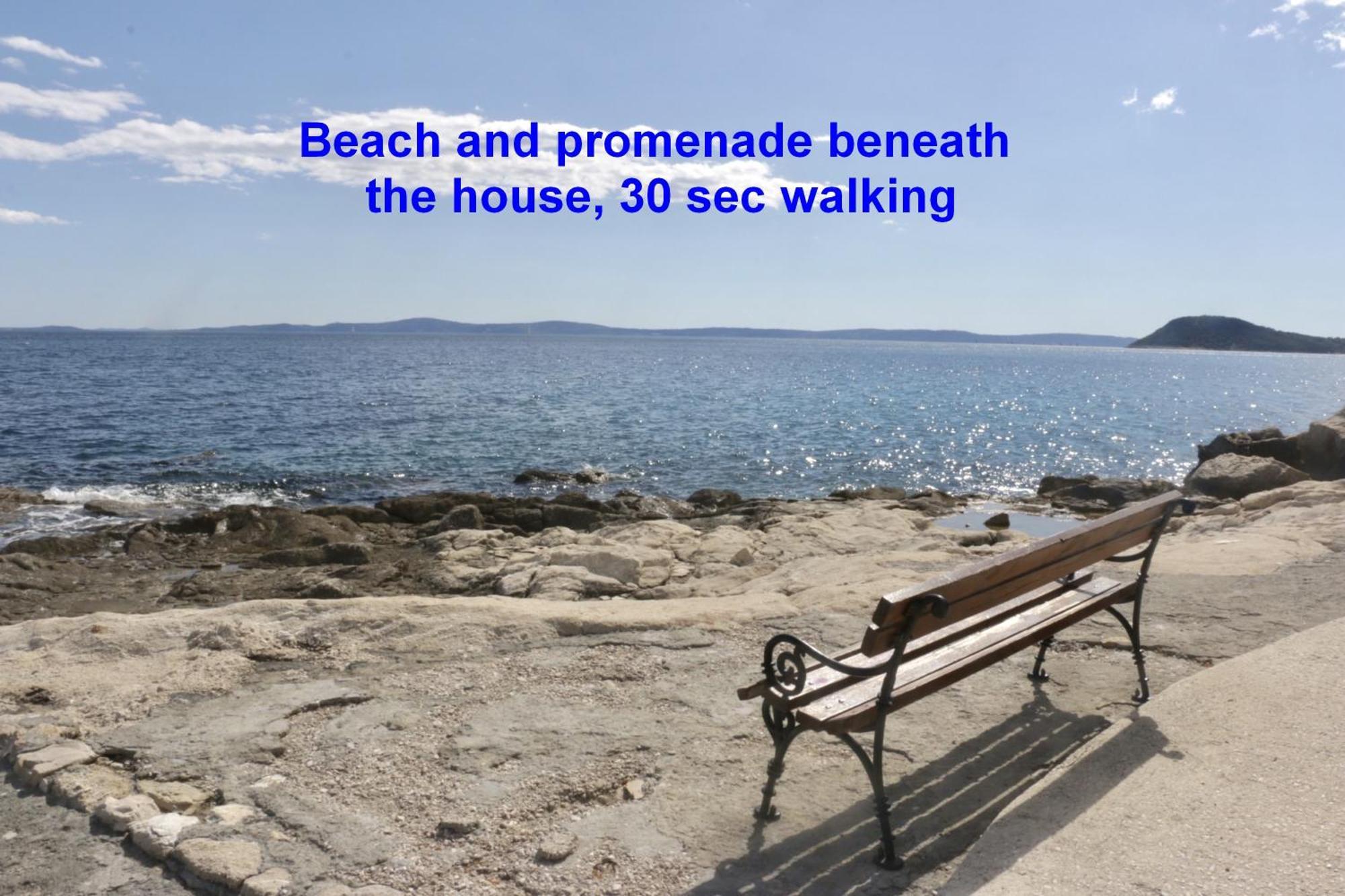 Beachfront Apartment Drazen, With Garden And Parking Split Extérieur photo