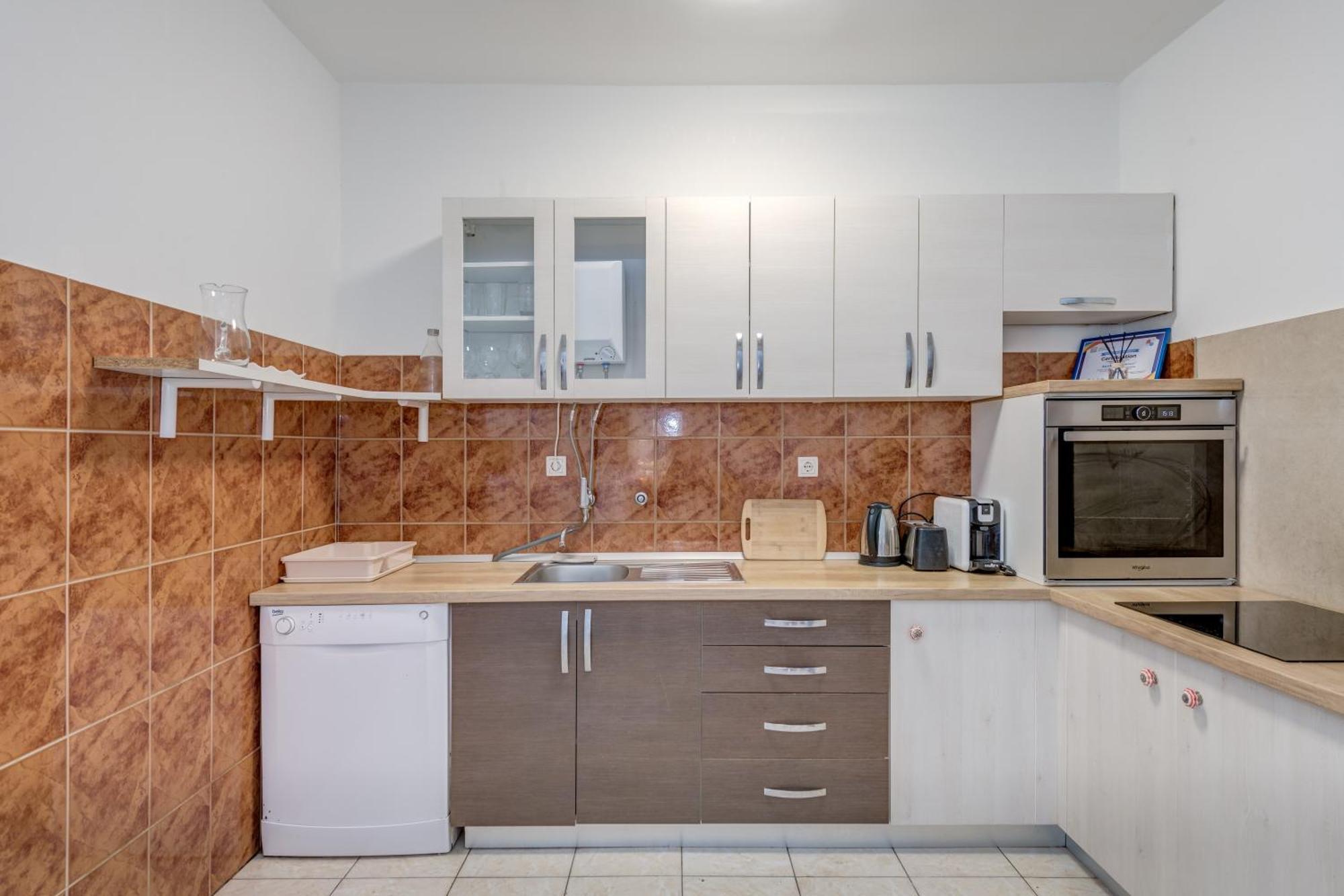Beachfront Apartment Drazen, With Garden And Parking Split Extérieur photo