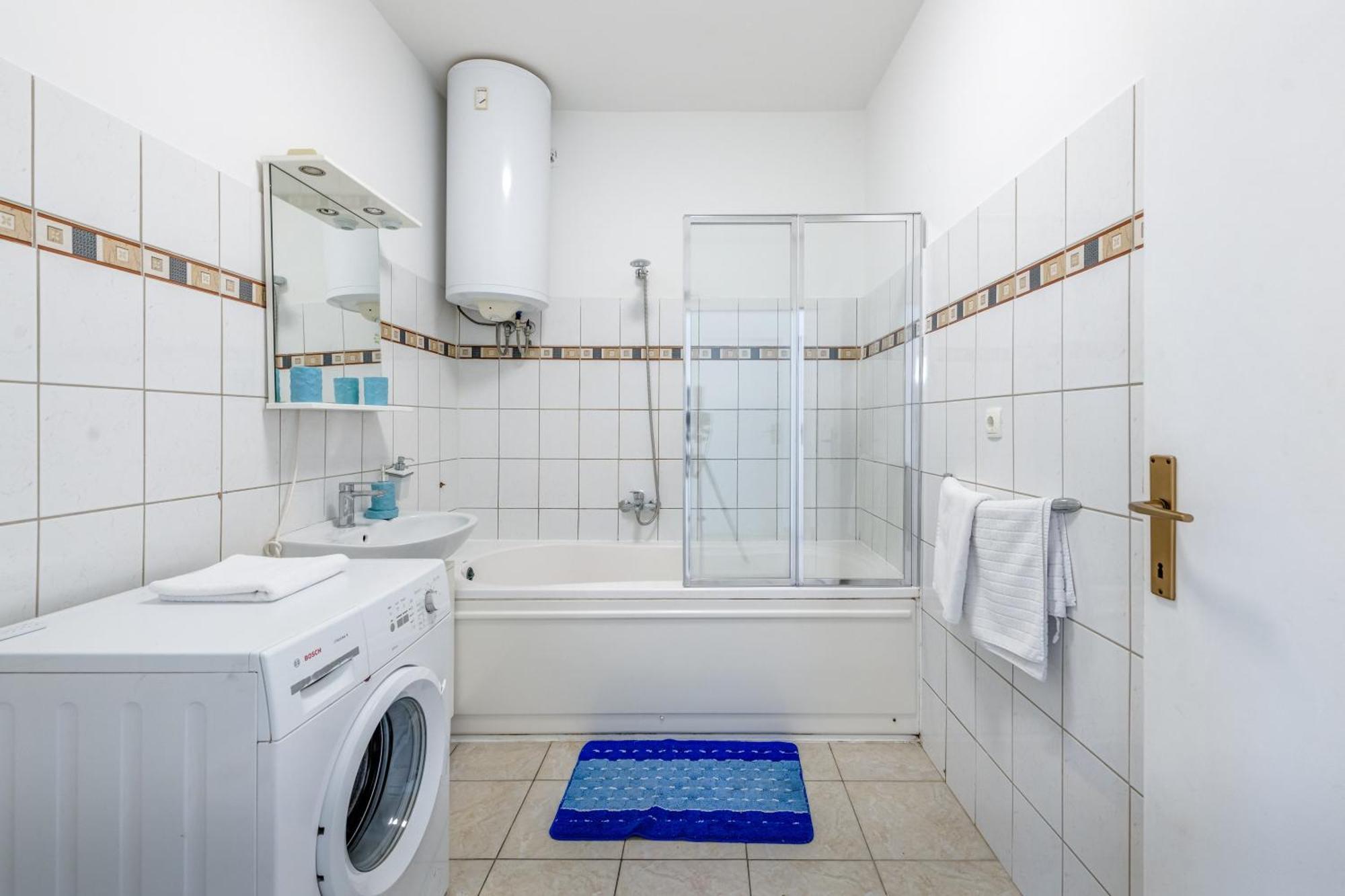 Beachfront Apartment Drazen, With Garden And Parking Split Extérieur photo