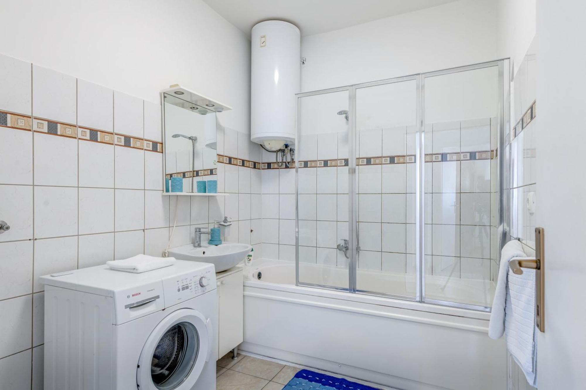 Beachfront Apartment Drazen, With Garden And Parking Split Extérieur photo